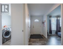 Bathroom - 11 Hickory Hollow, Haldimand, ON N0A1P0 Photo 9