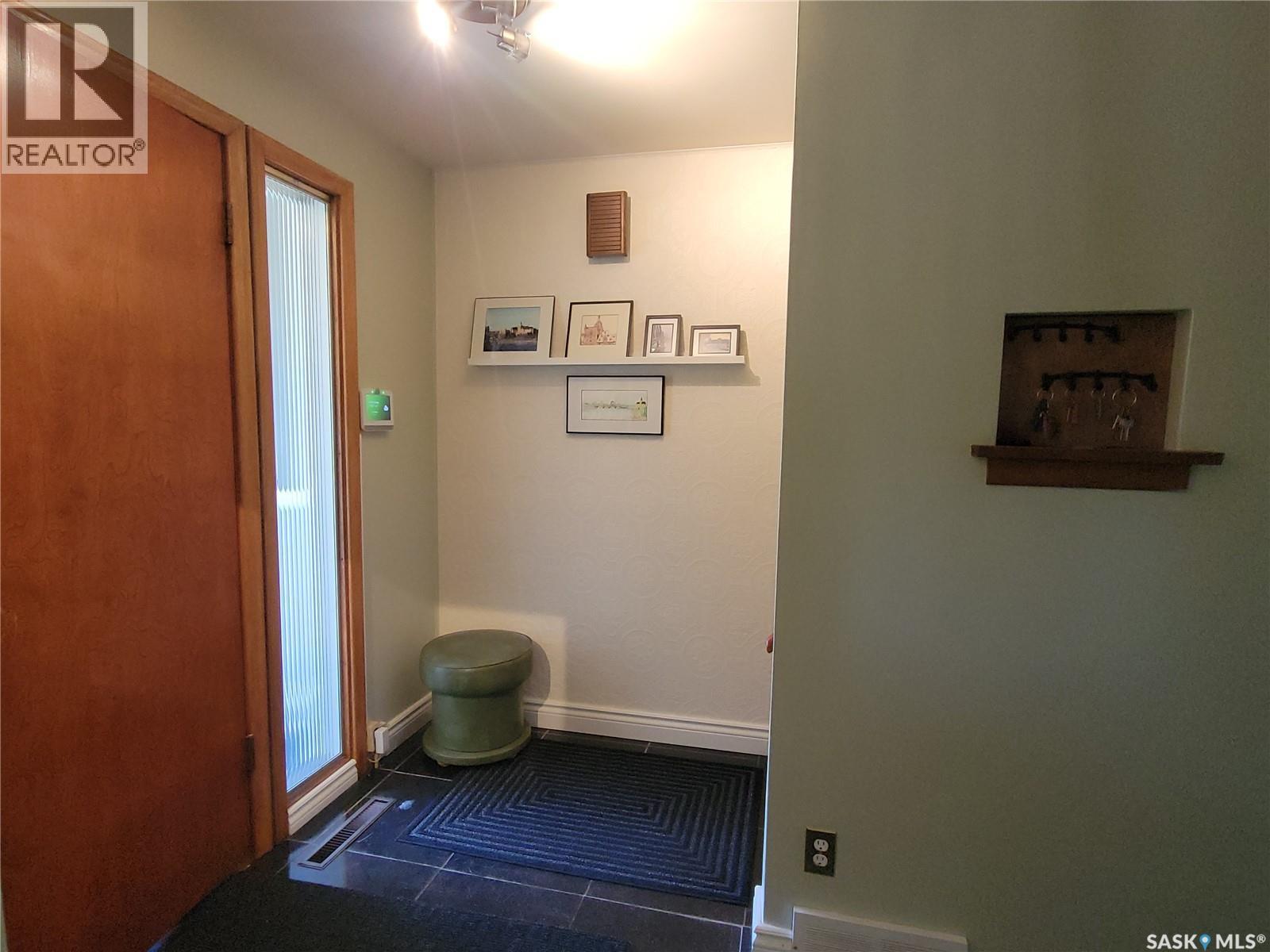 2133 McKinnon AVENUE - 11