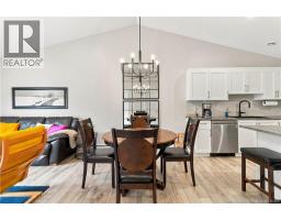 Living room - 398 Glengrove Road, Moncton, NB E1A8C8 Photo 9