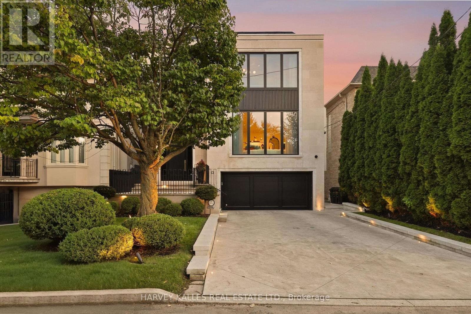 Listing photo of 363 BEDFORD PARK AVENUE