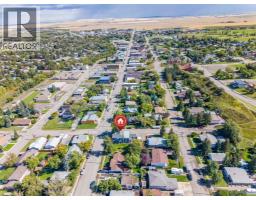 606 Main Street, Pincher Creek, AB T0K1W0 Photo 46