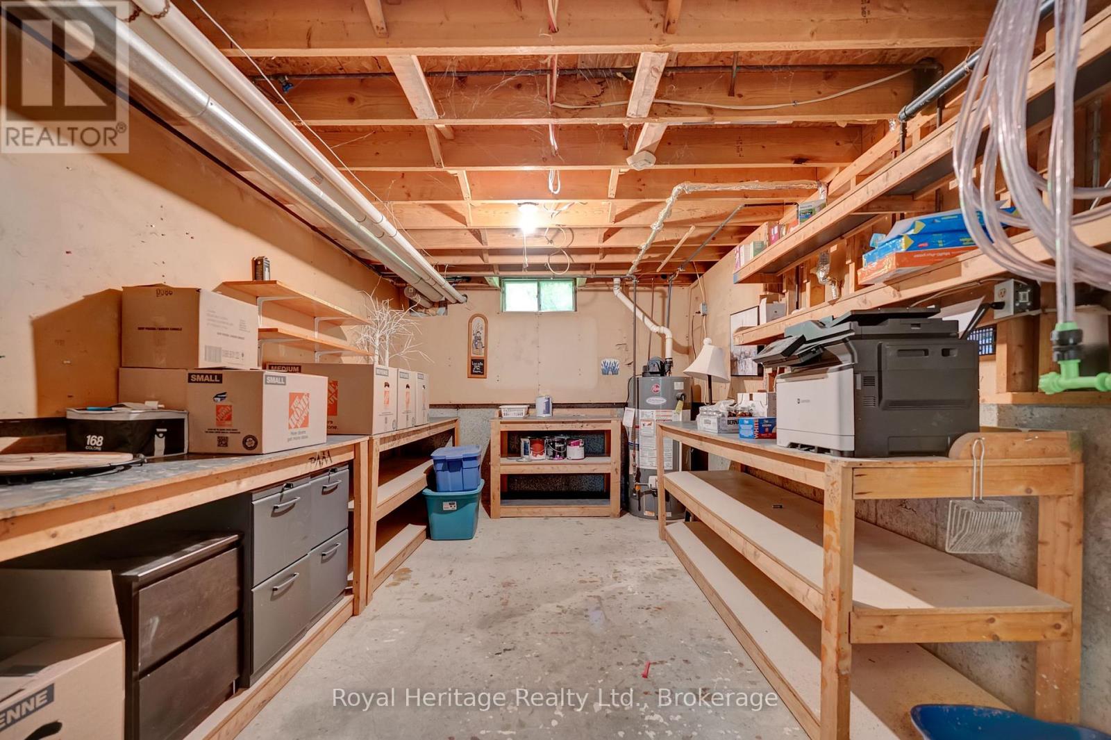 88 HART BOULEVARD - 32