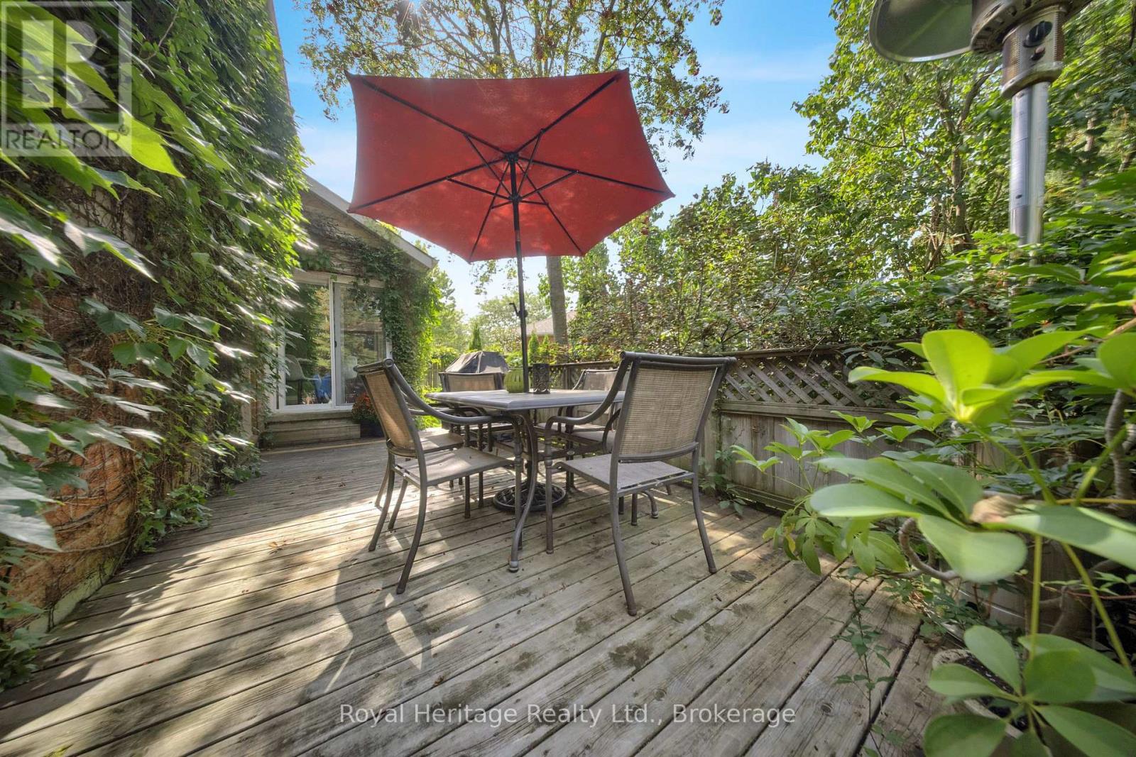 88 HART BOULEVARD - 47