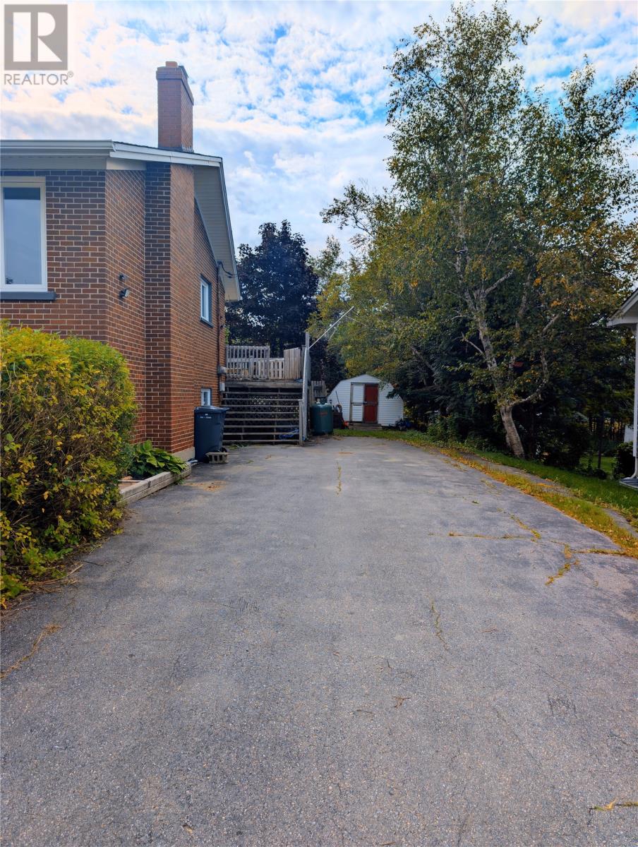 47 Grandy Avenue - 32