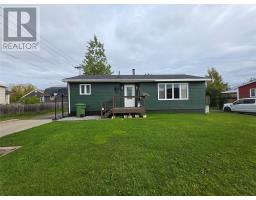 900 Bartlett Drive thumbnail 2