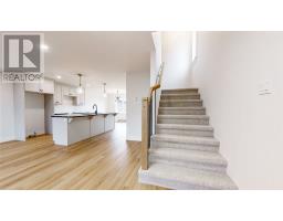 8 Walnut Street thumbnail 5