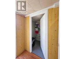 3-11 Marsh Road thumbnail 5