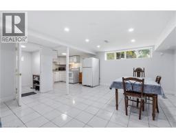 14 Avondale Boulevard, Brampton, ON L6T1H3 Photo 28