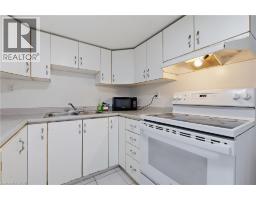14 Avondale Boulevard, Brampton, ON L6T1H3 Photo 34