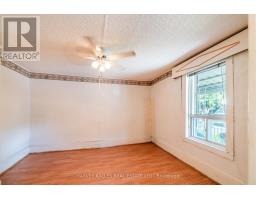 Kitchen - 6 Crocker Avenue, Toronto, ON M6J1K5 Photo 6