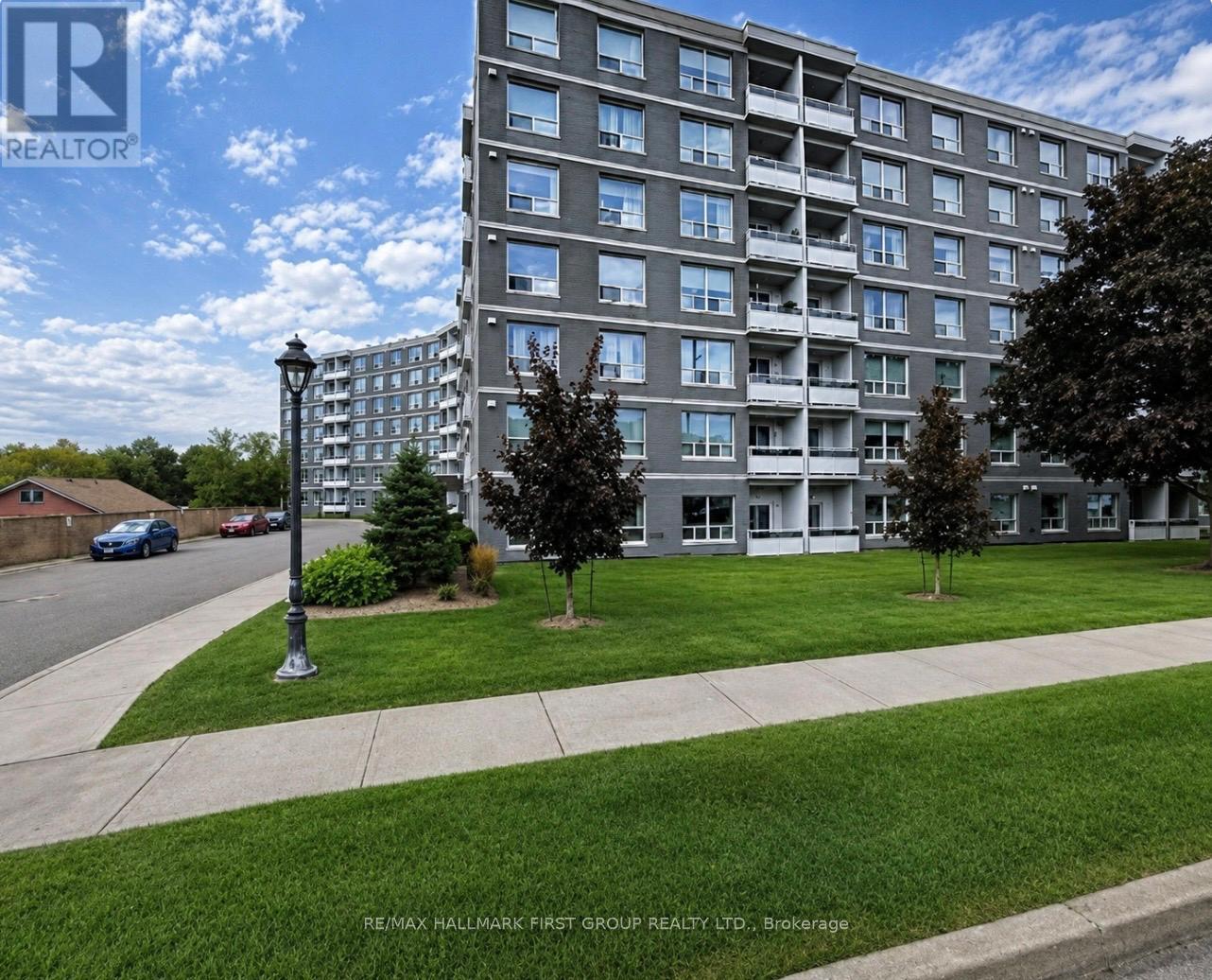 #503 145 Liberty Street South, Clarington (Bowmanville), Ontario, L1C4K5, Clarington (Bowmanville), Ontario — photo 2 of 5