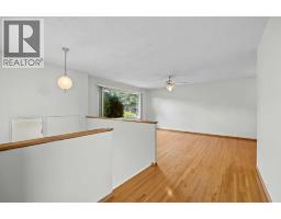 Living room - 6904 8 Street Nw, Calgary, AB T2K1G1 Photo 7