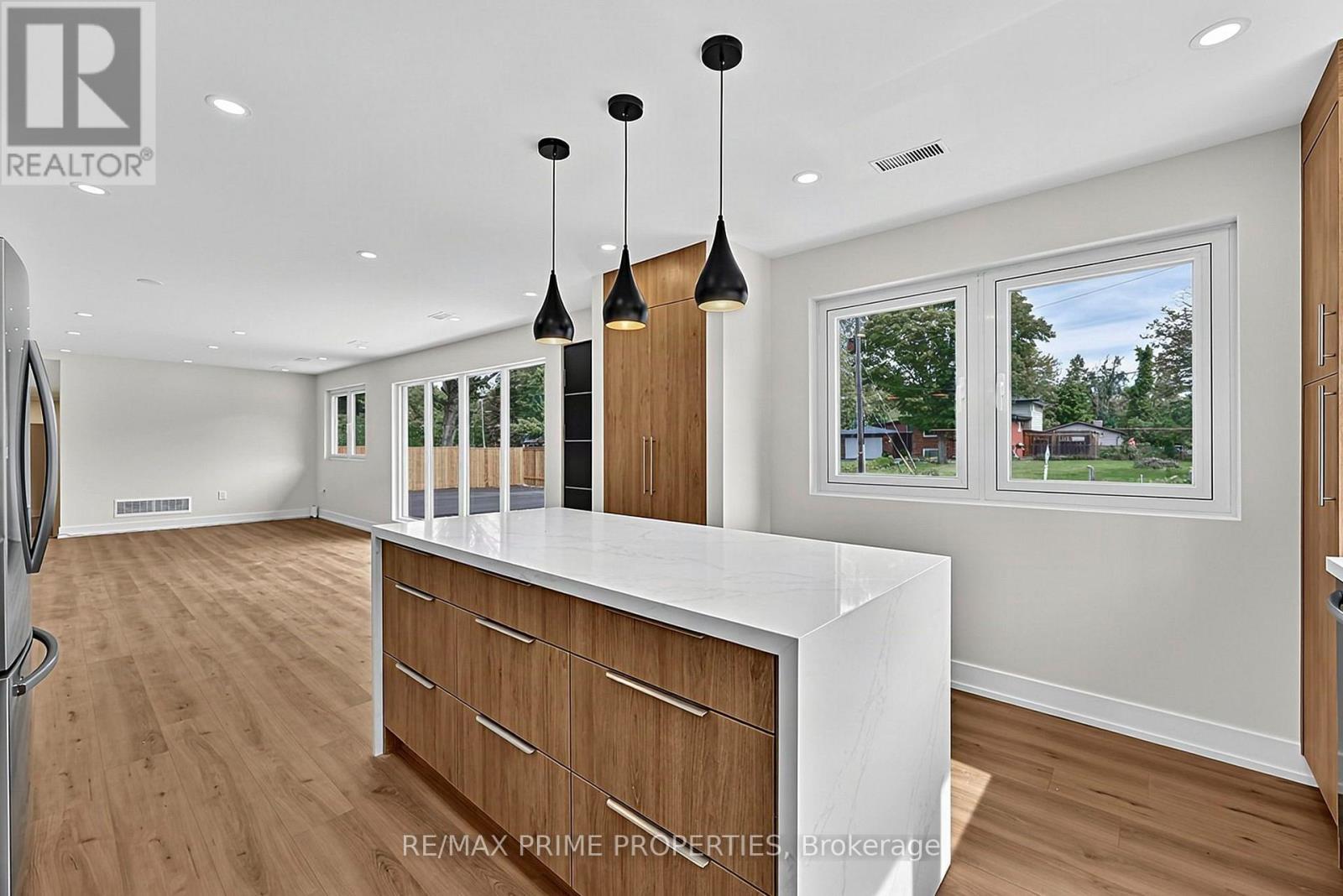 6 MAPLE AVENUE - 7