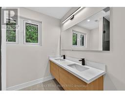 6 Maple Avenue, Georgina, ON L0E1R0 Photo 11