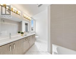 97 - 10 Almond Blossom Mews, Vaughan, ON L4K0N6 Photo 23