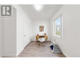 97 - 10 Almond Blossom Mews, Vaughan, ON L4K0N6 Photo 33