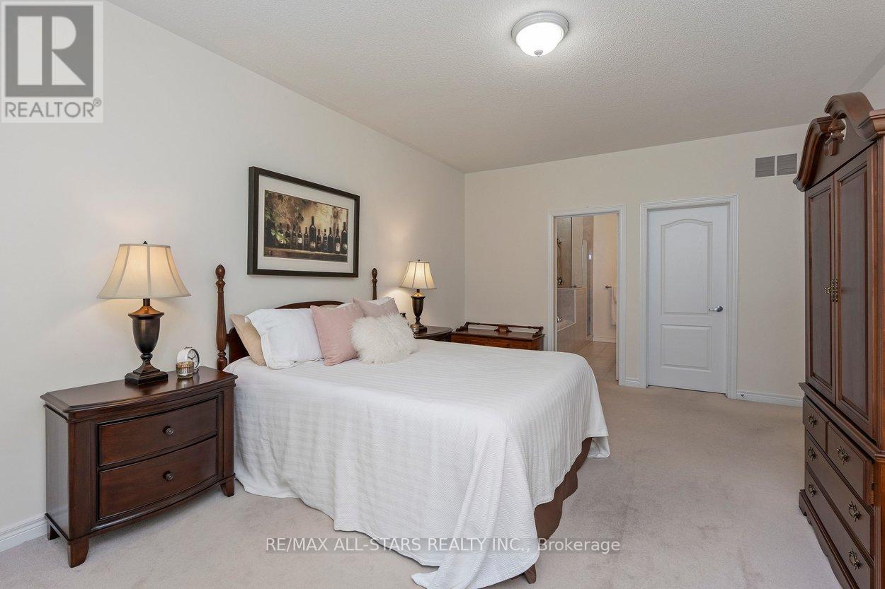52 OASIS WAY - Image 25