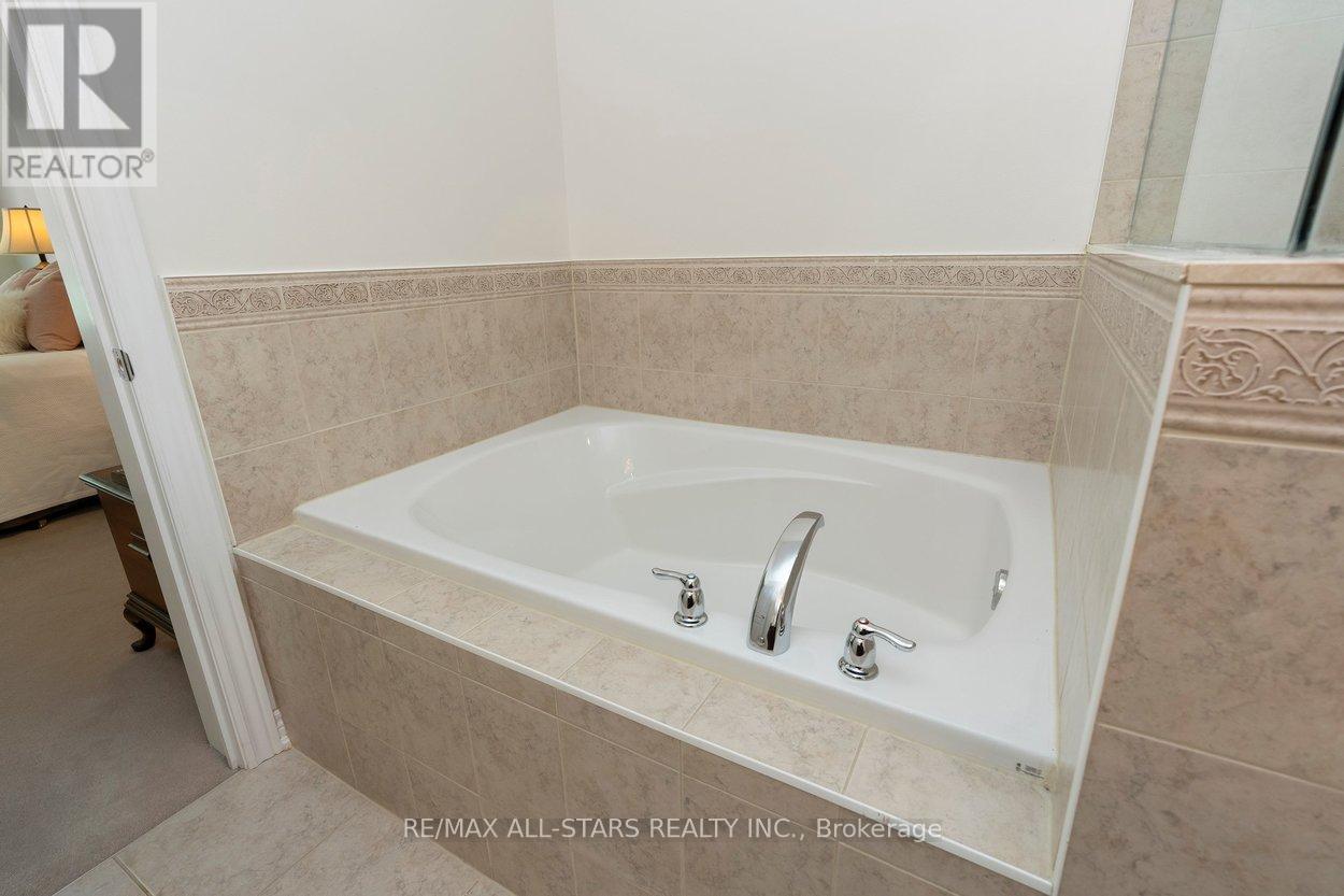 52 OASIS WAY - Image 29