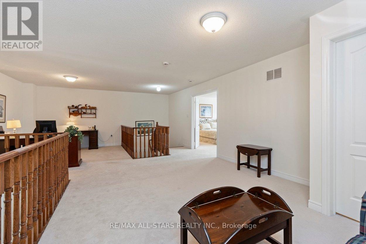 52 OASIS WAY - Image 32