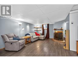 Bathroom - 4 Dunlop Street, Penetanguishene, ON L9M1J2 Photo 10