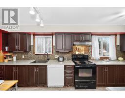Primary Bedroom - 4 Dunlop Street, Penetanguishene, ON L9M1J2 Photo 6