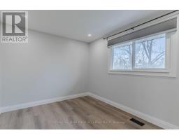 Upper - 20 Ottaway Avenue, Barrie, ON L4M2W7 Photo 12