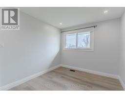 Upper - 20 Ottaway Avenue, Barrie, ON L4M2W7 Photo 15