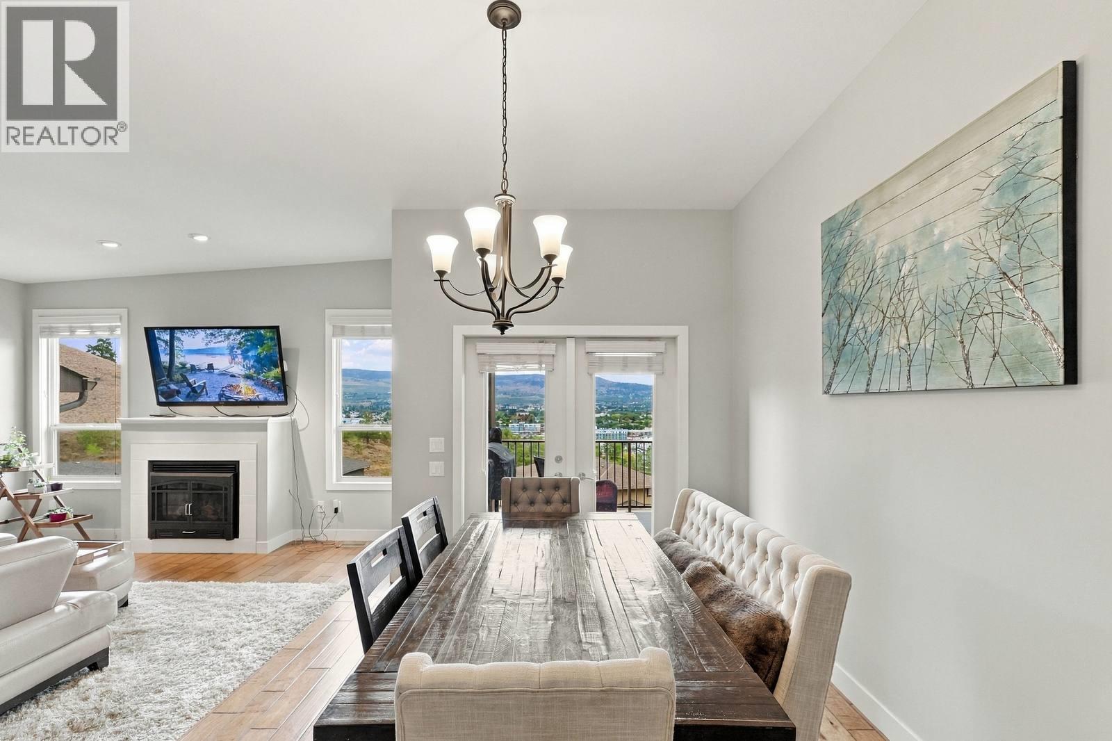 #6 2421 Glacier Court - Image 15