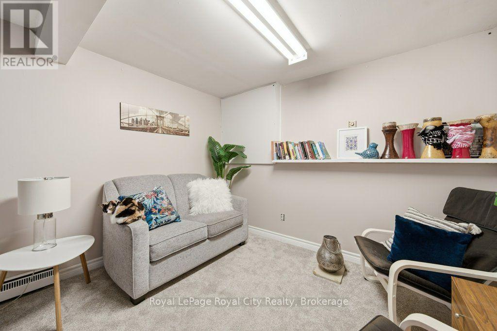 #31 35 RHONDA ROAD - Image 30