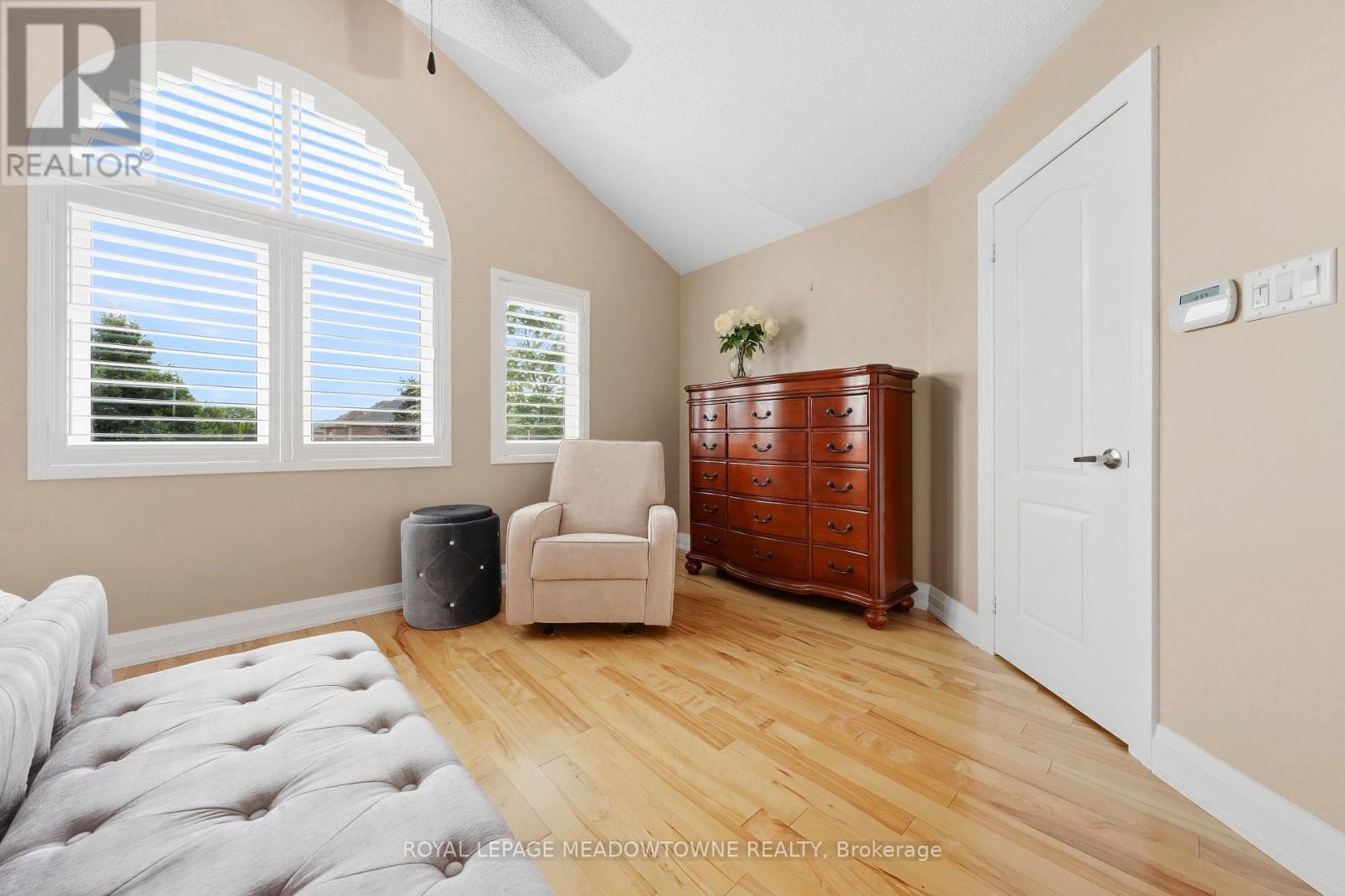46 CHESTER CRESCENT - Image 25