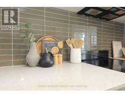 1111 - 1787 St. Clair Avenue W, Toronto, ON M6N0B7 Photo 9
