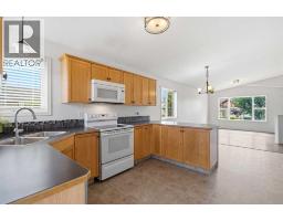 Bedroom - 95 Inglewood Drive, Red Deer, AB T4R0B2 Photo 7
