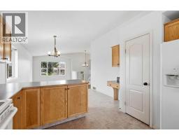 Bedroom - 95 Inglewood Drive, Red Deer, AB T4R0B2 Photo 8