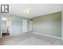 95 Inglewood Drive, Red Deer, AB T4R0B2 Photo 11