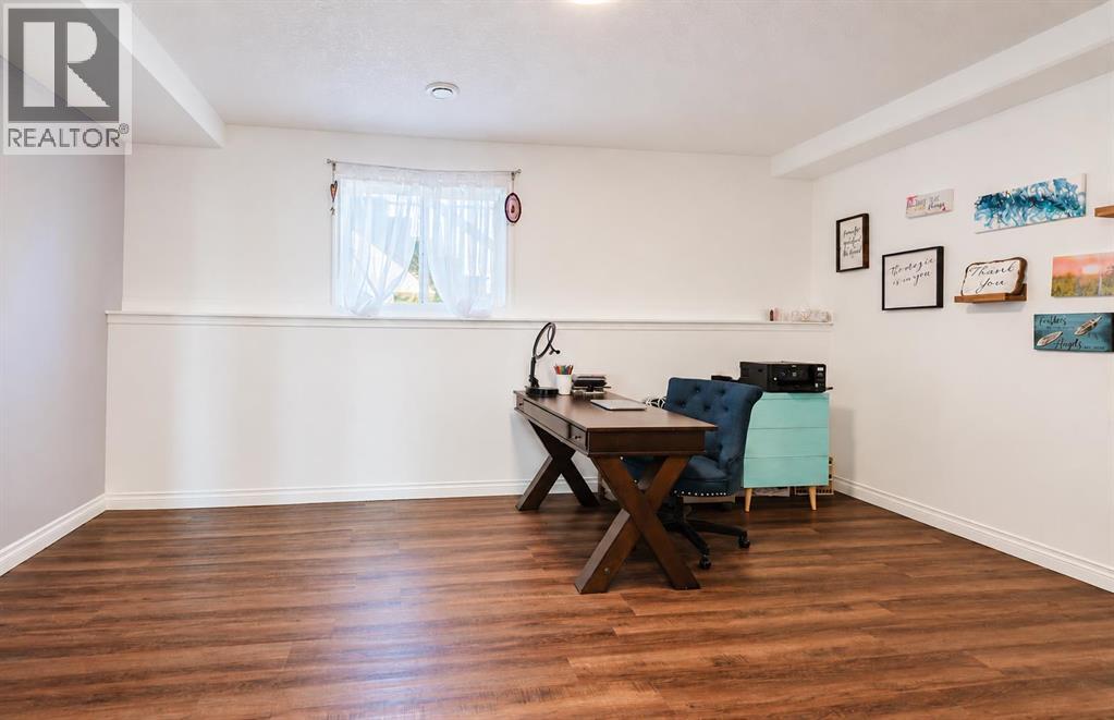 1101 Redlow Drive - Image 25