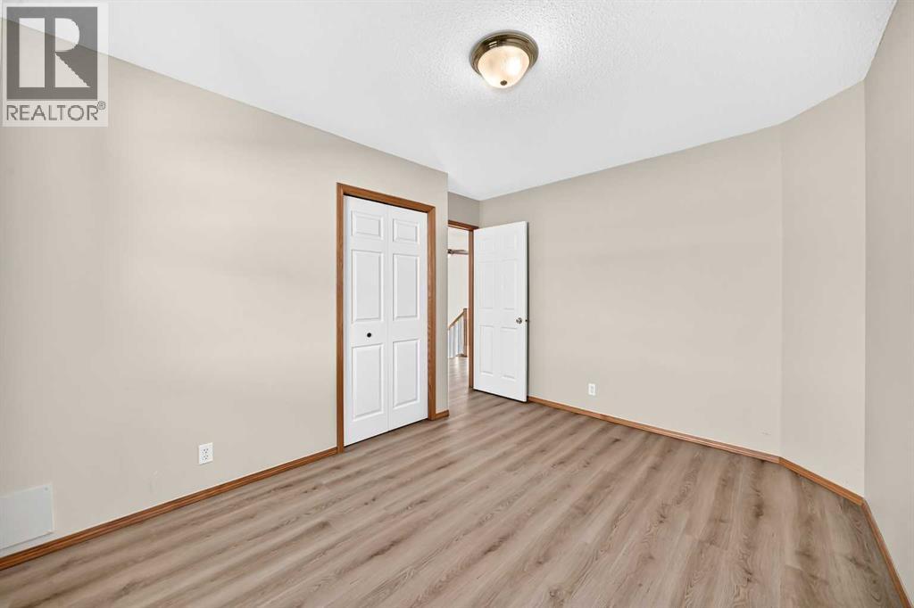 Listing photo – 36 Lister Crescent, Red Deer