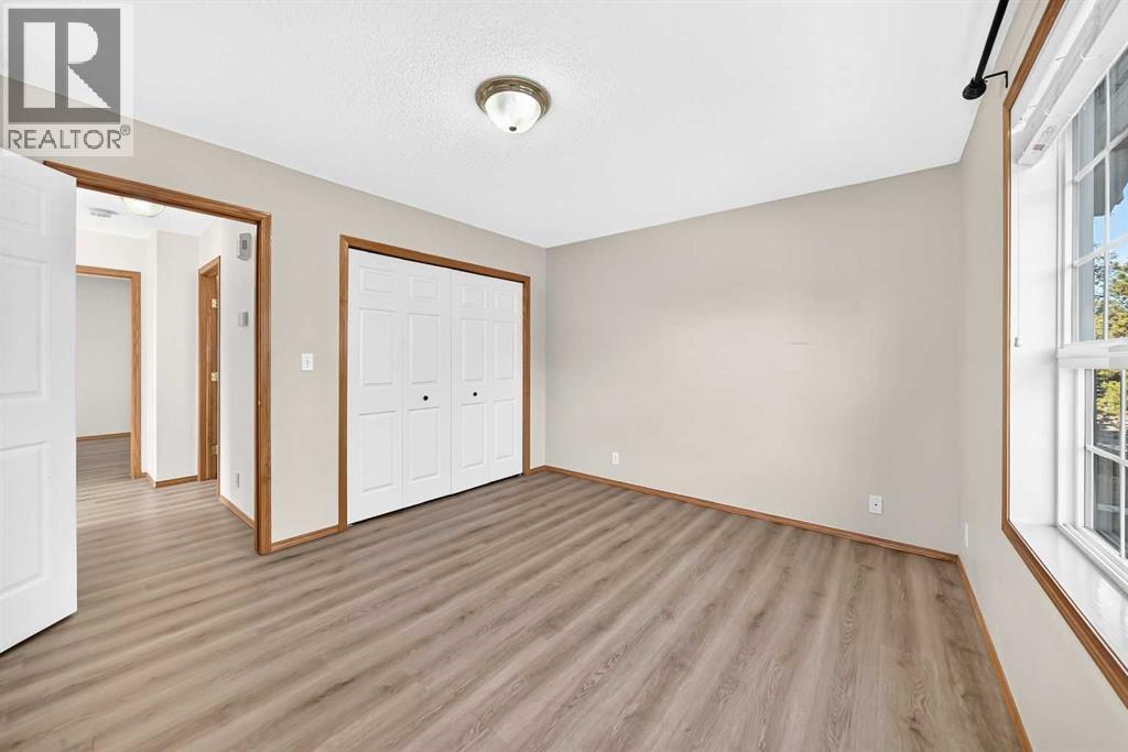 Listing photo – 36 Lister Crescent, Red Deer