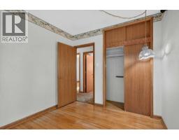 3819 Charleswood Drive Nw, Calgary, AB T3A0T5 Photo 24