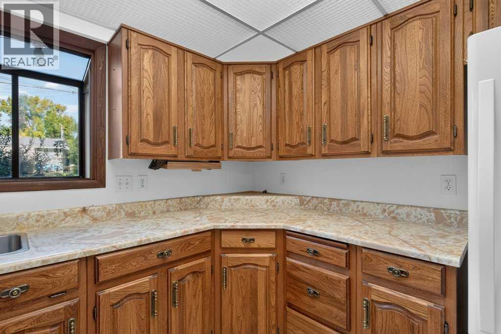 3819 Charleswood Drive NW - 12