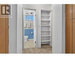 3819 Charleswood Drive Nw, Calgary, AB T3A0T5 Photo 32