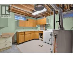 3819 Charleswood Drive Nw, Calgary, AB T3A0T5 Photo 34