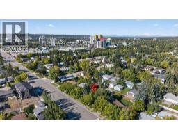 3819 Charleswood Drive Nw, Calgary, AB T3A0T5 Photo 46