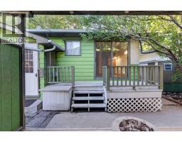 3819 Charleswood Drive Nw, Calgary, AB T3A0T5 Photo 36