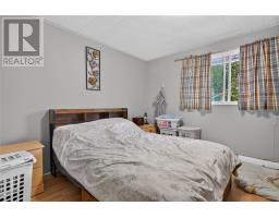 69 Byrd Avenue thumbnail 16
