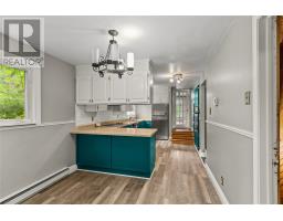 40 Monument Road thumbnail 16