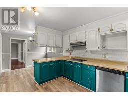 40 Monument Road thumbnail 12