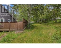40 Monument Road thumbnail 40