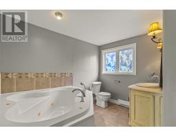 40 Monument Road thumbnail 37