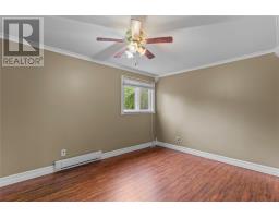 40 Monument Road thumbnail 36