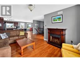 86 Hollyberry Drive thumbnail 10